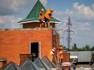 Четверть работ по ремонту кровли гимназии имени Пушкина уже выполнена