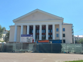 Электростальцы оценили новый фасад крупнейшего ДК города
