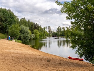 Спасатели семь раз выезжали на пляжи в Подмосковье