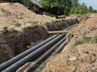 В Григорьевском меняют аварийный участок теплотрассы и сетей с горячей водой