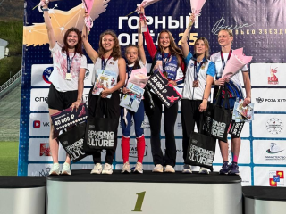 Спортсменка Подмосковья привезла три медали с соревнований по прыжкам на лыжах с трамплина