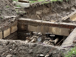Новые трубы обеспечат жителей Зеленого городка зимой горячей водой и теплом