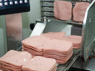 Мясокомбинат Клина выпустил новую ветчину для здорового питания