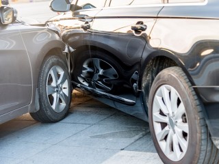 Автоподстава или нарушение правил: в сети обсуждают запись видеорегистратора из Долгопрудного