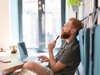Как вернуться к работе после отпуска: психолог раскрыл секреты быстрой адаптации