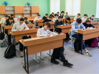 Студентам непедагогических направлений разрешили преподавать в школах
