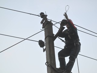 Свет в Кантемирове вернут к 17:00 понедельника после технических работ