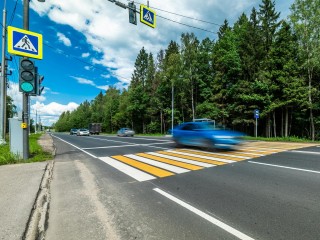 На дорогах в Истре отремонтировали элементы инфраструктуры и провели уборку