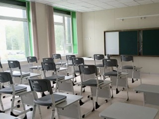 К 1 сентября в Подмосковье откроют школы для 30,6 тыс. детей