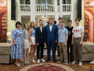 Глава Жуковского поздравил победителей и призеров Всероссийской олимпиады школьников
