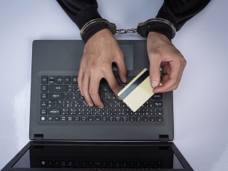Мошенники под предлогом трудоустройства заставляют брать кредиты