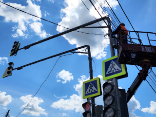 В Можайске обустраивают переход возле нижней парковки парка