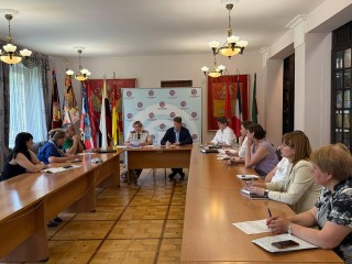 Вопросы профилактики природно-очаговых заболеваний обсудили в администрации Ногинска