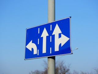 Жители Федоровского хотят установить указатель поворота в деревню на трассе