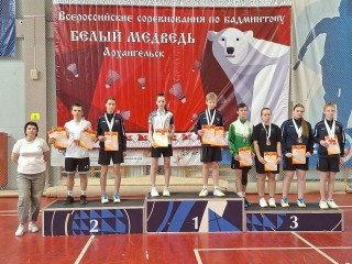 Архангельск стал ареной триумфа для бадминтонистов из СШ «Красноармейск»