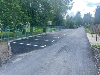 Дорожники обновили асфальт в переулке Володарского