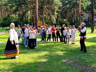 В День семьи в Кузьминском лесопарке научат рисовать генеалогическое древо