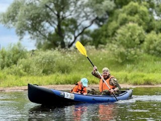 Семьи ветеранов СВО из Можайска покорили Москву-реку в незабываемом сплаве
