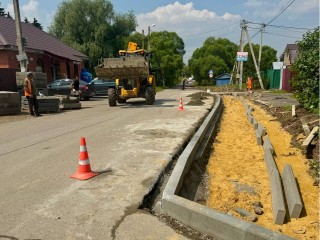 Тротуар на главной улице Нестерова достроят в середине сентября