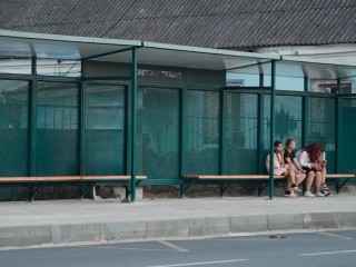 На Советской площади установили новую автобусную остановку