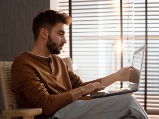 Пользователем объяснили преимущества госмессенджера Max