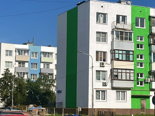 В Молодежном ремонтируют дома и модернизируют систему уличного освещения