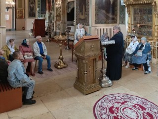 Ветераны Воскресенска узнали историю Георгиевского храма на экскурсии