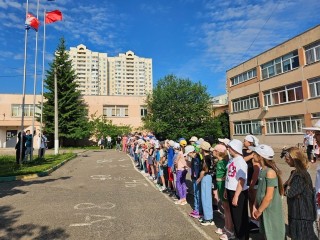 Вторая смена стартовала в пришкольном летнем лагере Долгопрудного