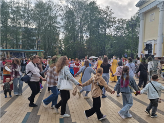 Как отметили в Дубне День семьи, любви и верности