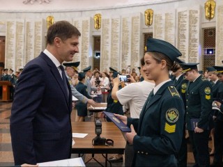 Выпускникам Российской таможенной академии в Люберецах вручили дипломы