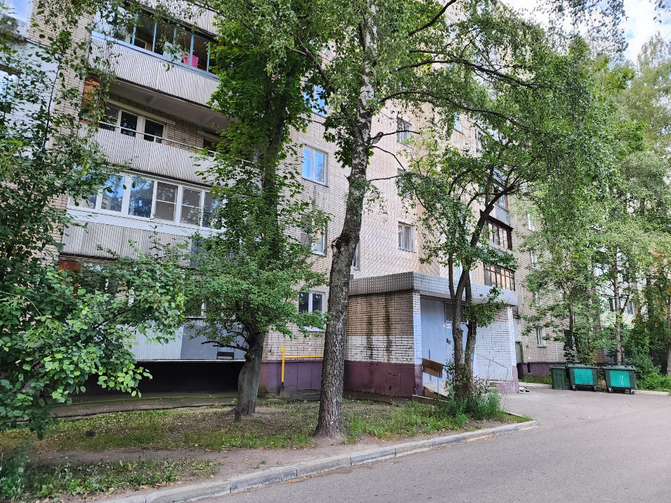В многоэтажном доме на улице Победы по просьбам жителей отремонтируют крышу