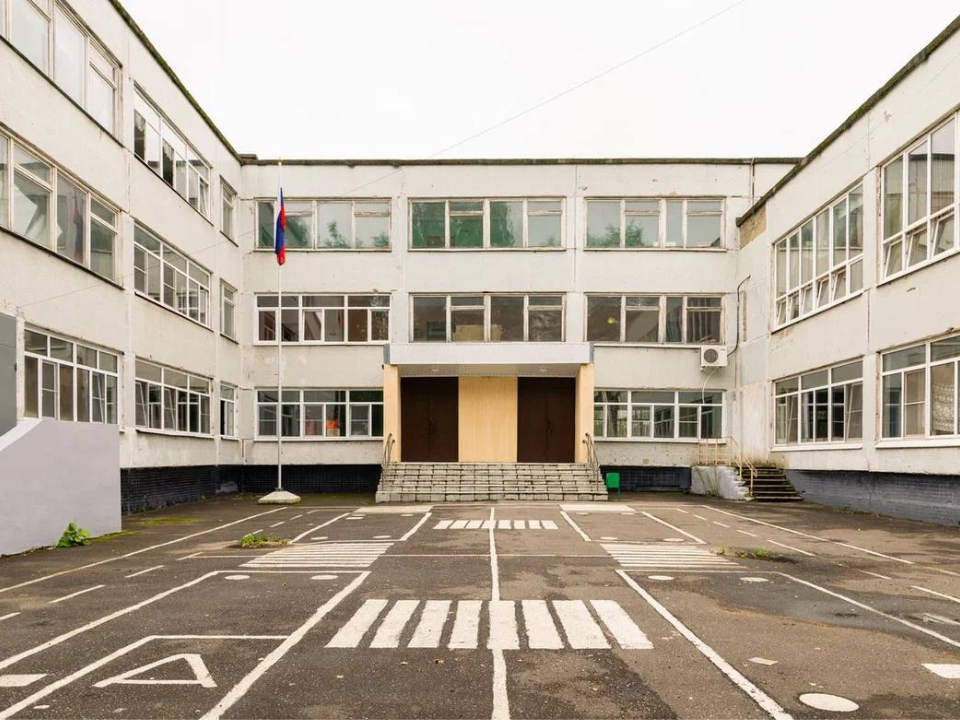 Демонтажные работы начали в школе №2 в Лобне