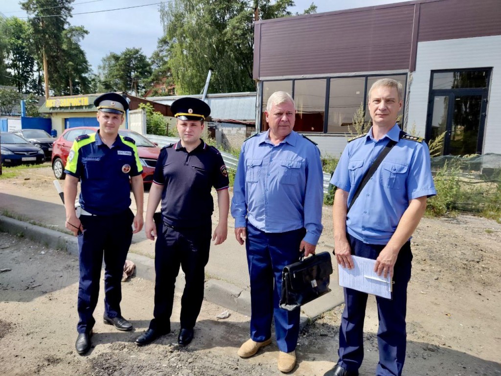 Экологический рейд помог предотвратить сброс 130 куб. м строительных отходов