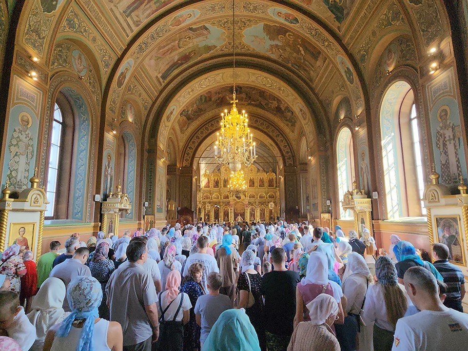 Когда в Электростали пройдут молебны для школьников