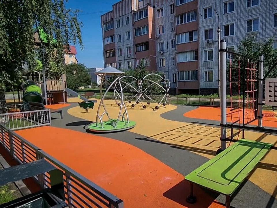 Модернизация семи детских площадок в Бронницах будет завершена к 15 сентября
