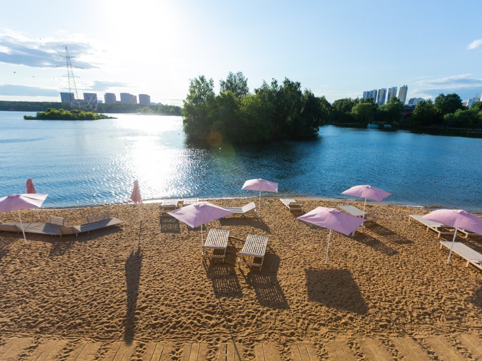 Синоптик назвал точный день прихода летней жары до +28°C Подмосковье