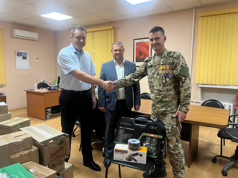 В Ленинском округе собрали гуманитарную помощь для бойцов на Сватовском направлении