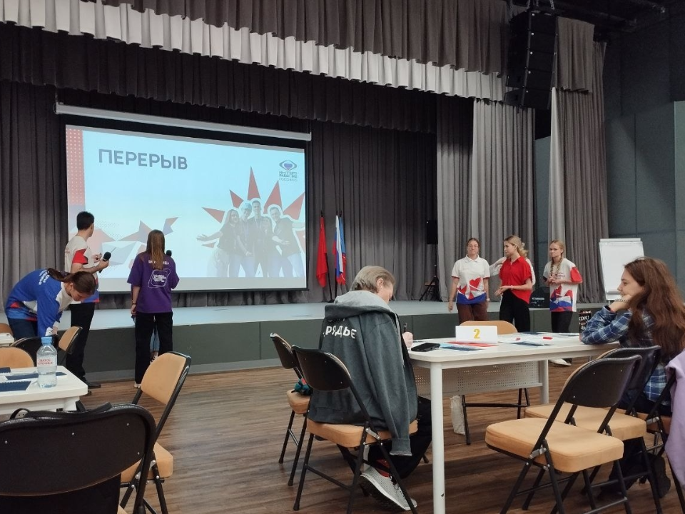 Как волонтеры готовятся к международному музыкальному конкурсу «Интервидение — 2025»