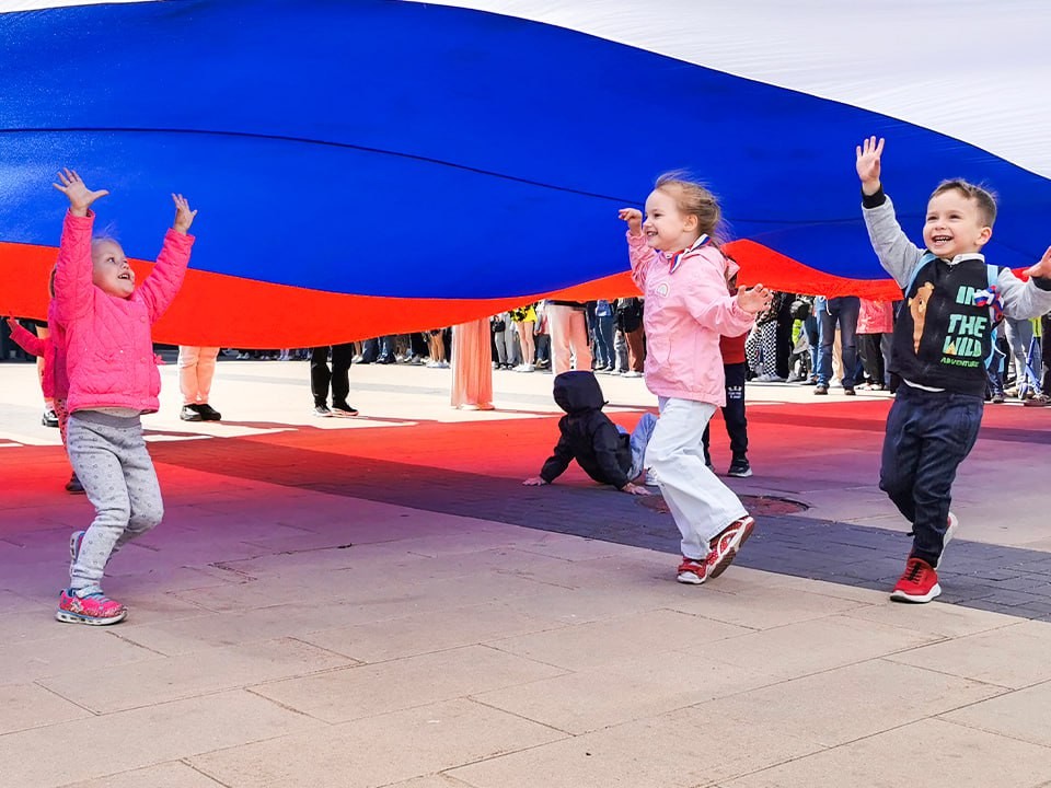 Почему Подмосковье считают родиной российского триколора