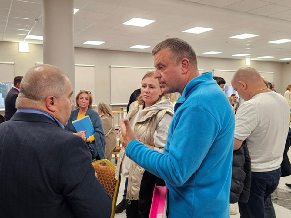 Фонд капремонта ответил на вопросы жителей Дзержинского в выездном формате