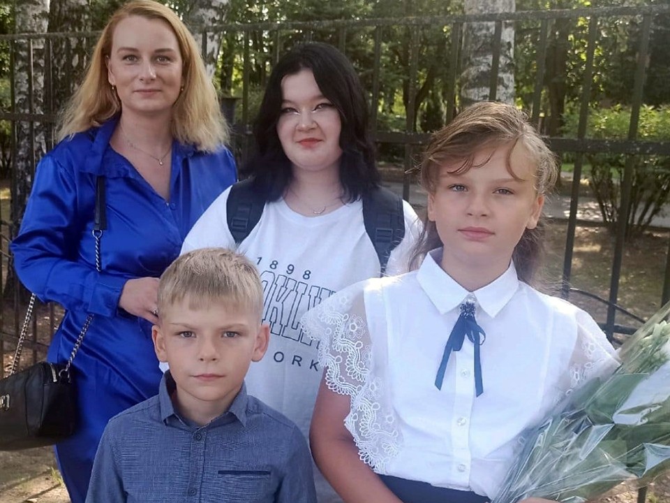Большая семья из Звенигорода поделилась секретами подготовки к 1 сентября