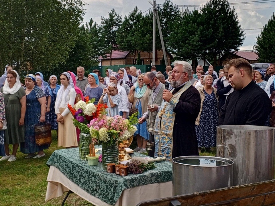 День деревни Леоново отметили большим концертом