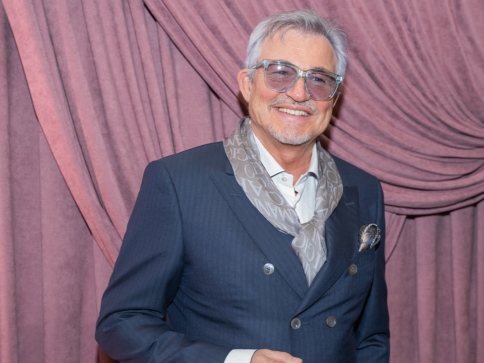 Дмитрий Дибров показал жену во время эфира об изменах и разводах