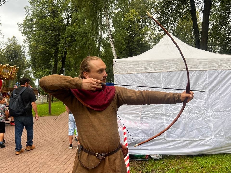 Русские стрельцы защитили гостей парка в Сергиевом Посаде от Смутного времени