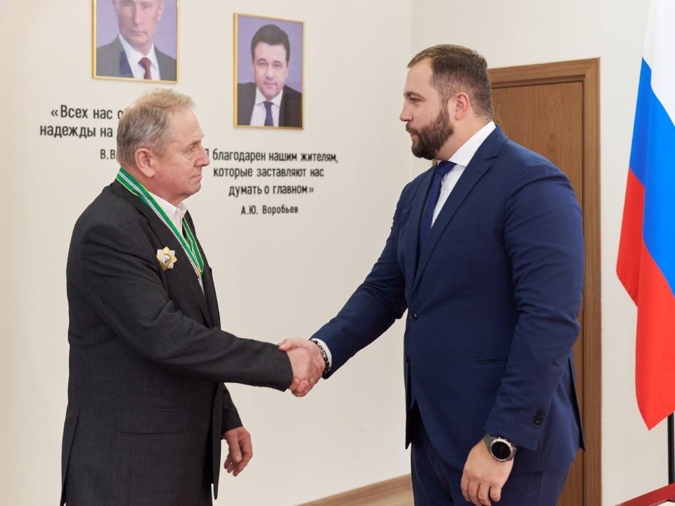 Краевед и потомственный староста Юрий Кобяков получил знак Сергия Радонежского