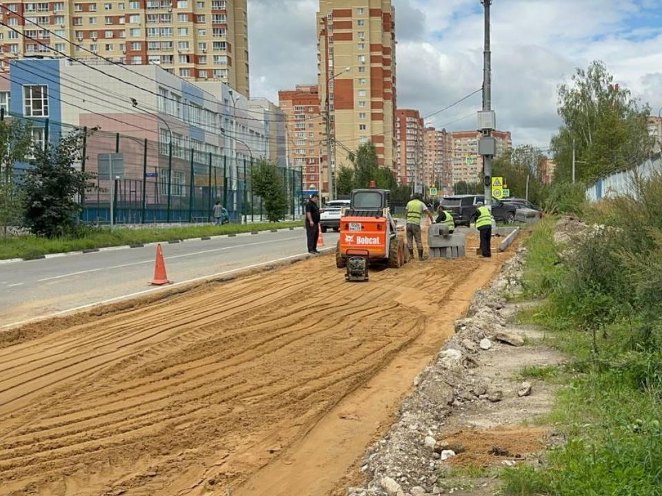 Возле школы №8 в Домодедове построят новую парковку к началу учебного года