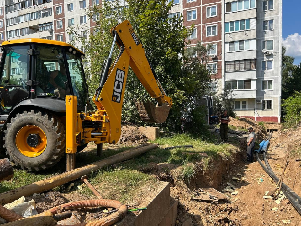 На улице 20 Января в Можайске меняют изношенные трубы теплосети
