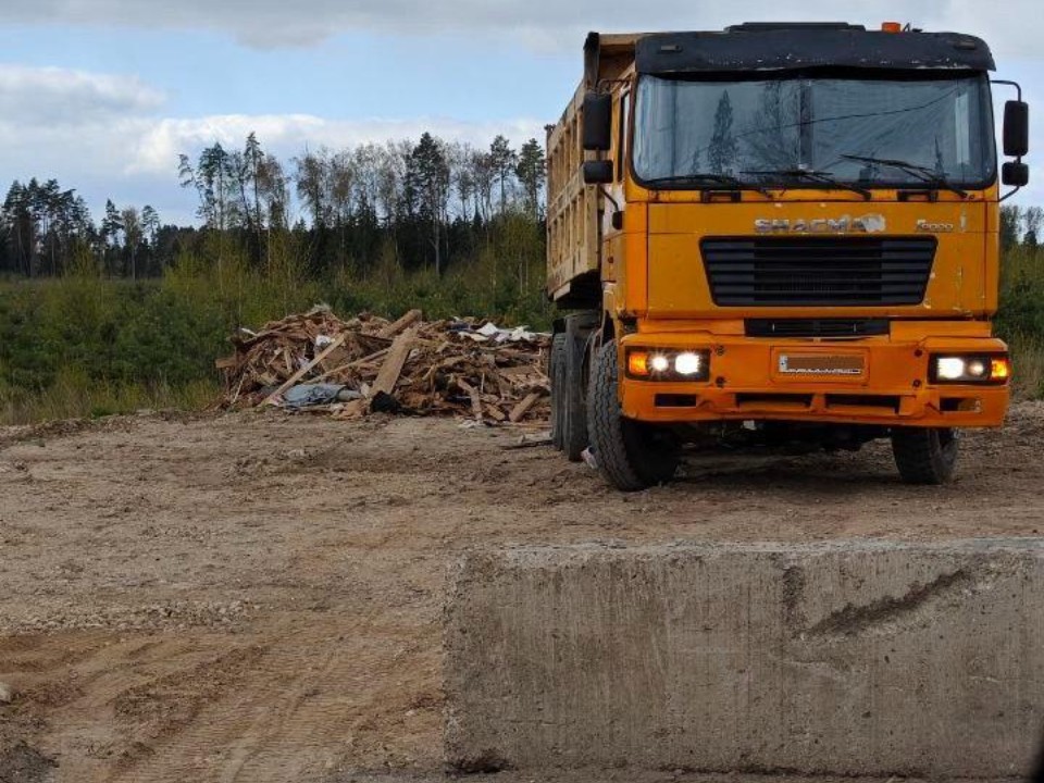 Житель соседнего региона оштрафован на ₽50 тыс. за свалку в лесу Красногорска