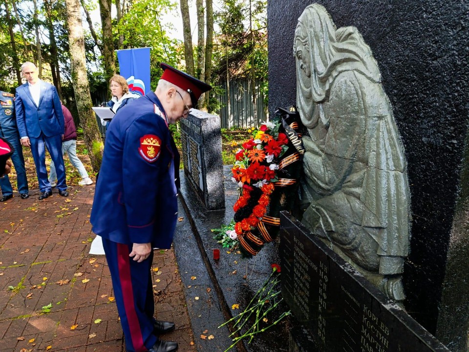 Память военных медиков почтили в Мышецком