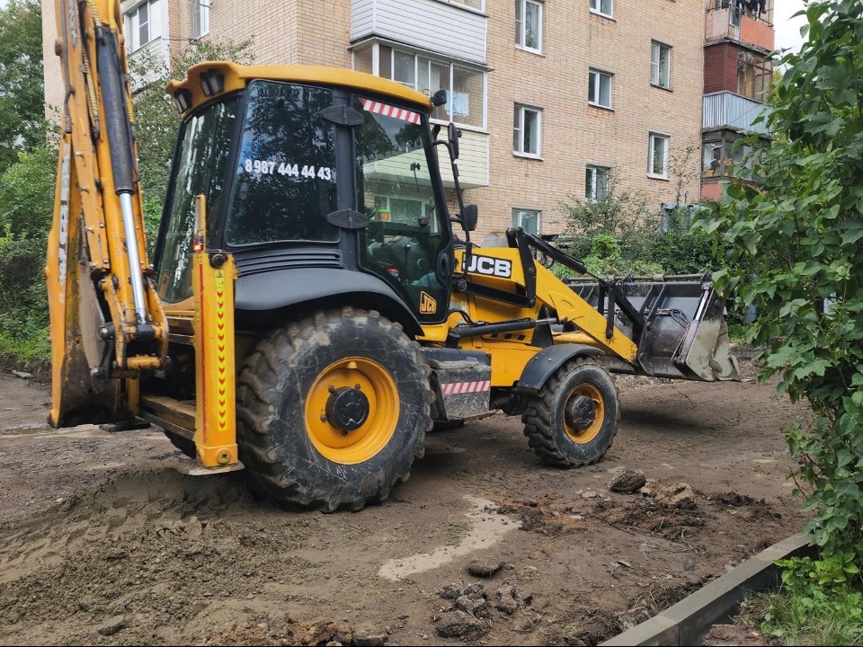 В микрорайоне Луговая стартовало обновление дворов